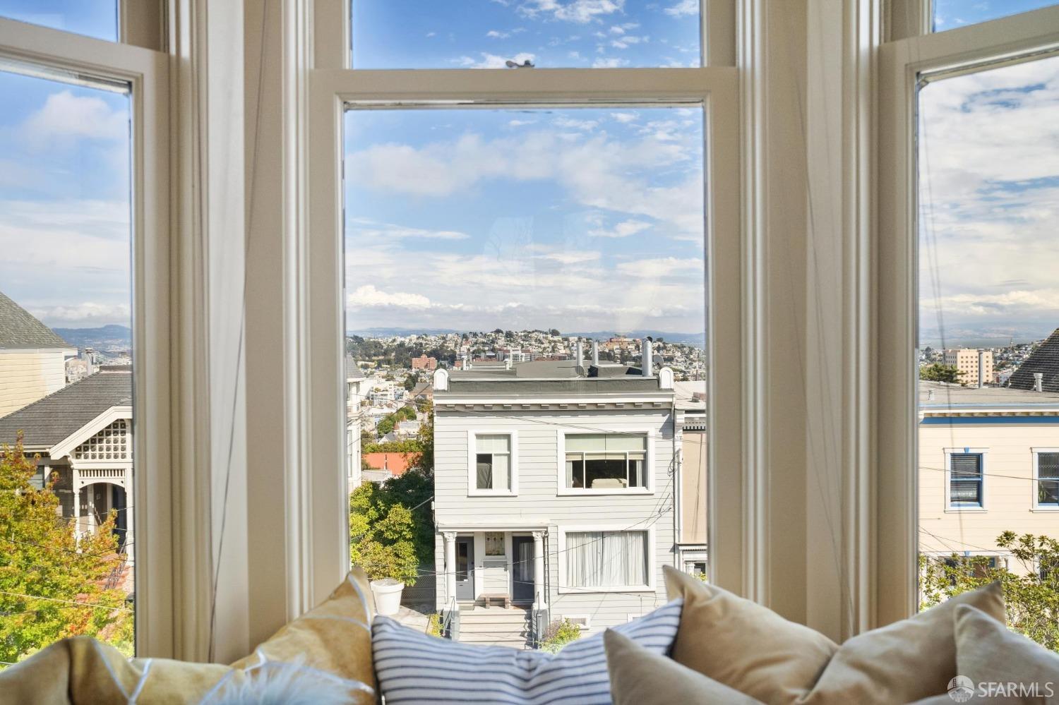 Detail Gallery Image 21 of 71 For 20 Vicksburg St, San Francisco,  CA 94114 - 3 Beds | 2/1 Baths