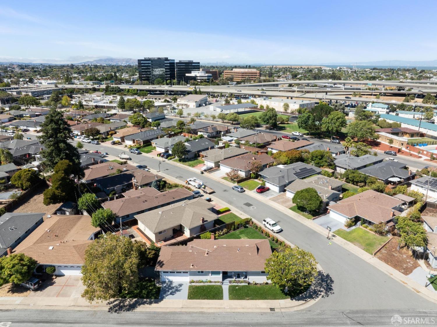 Detail Gallery Image 52 of 53 For 1059 Fiesta Dr, San Mateo,  CA 94403 - 3 Beds | 2 Baths