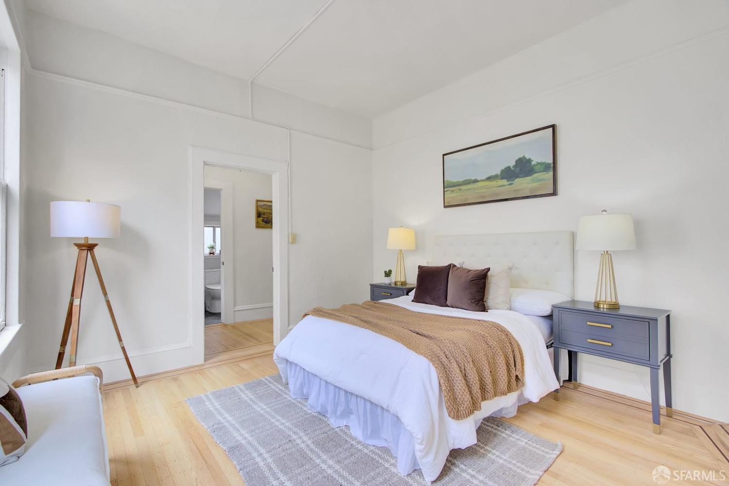 Detail Gallery Image 27 of 41 For 1045 York St #B,  San Francisco,  CA 94110 - 2 Beds | 1/1 Baths