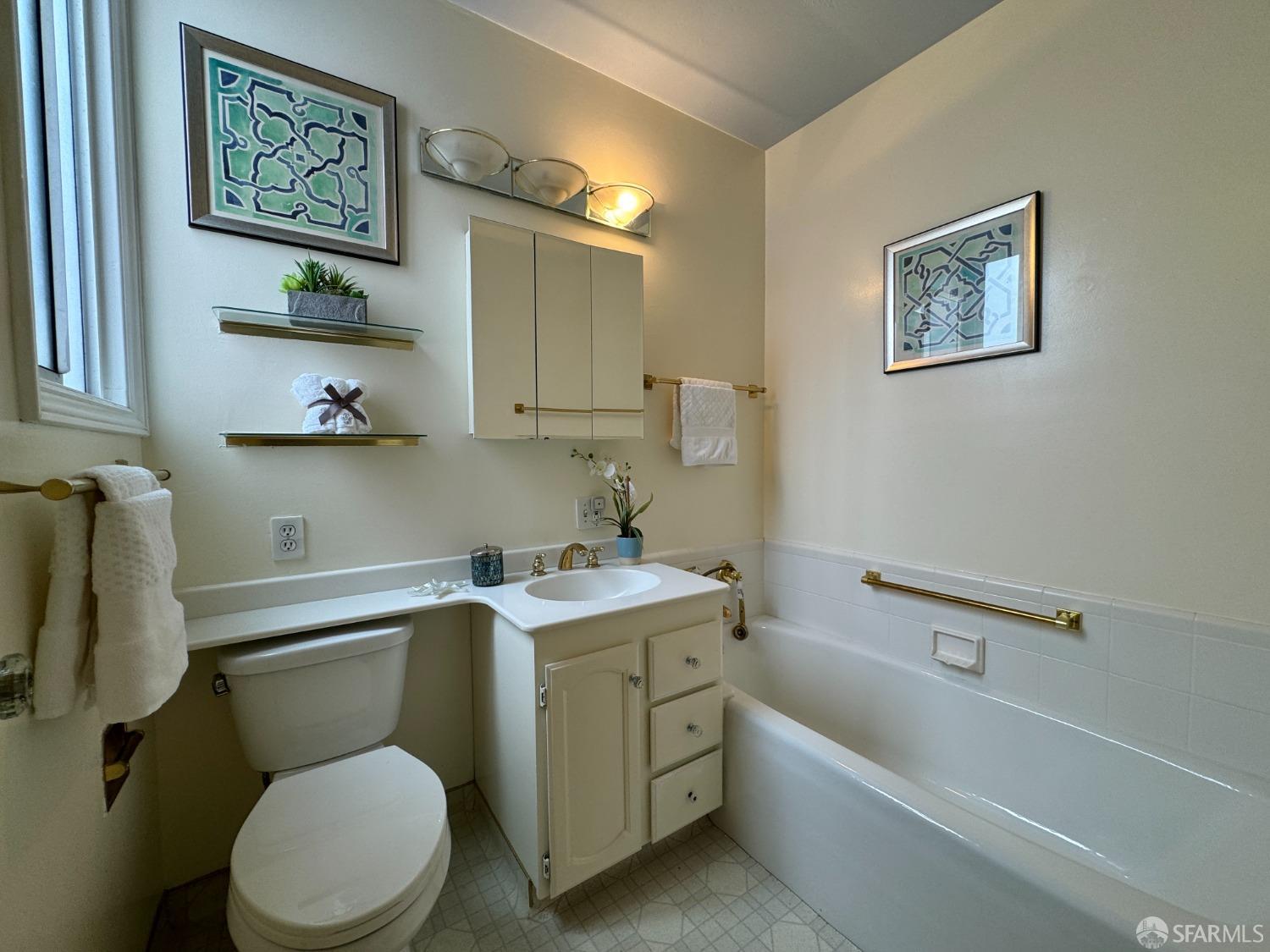 Detail Gallery Image 17 of 45 For 1522 27th Ave, San Francisco,  CA 94122 - 3 Beds | 1/1 Baths