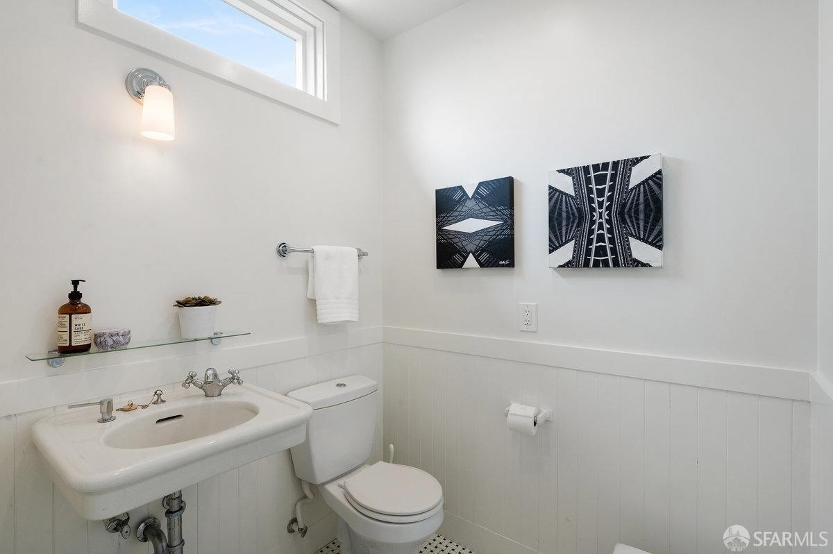 Detail Gallery Image 31 of 43 For 529 Holly Park Cir, San Francisco,  CA 94110 - 3 Beds | 1/1 Baths