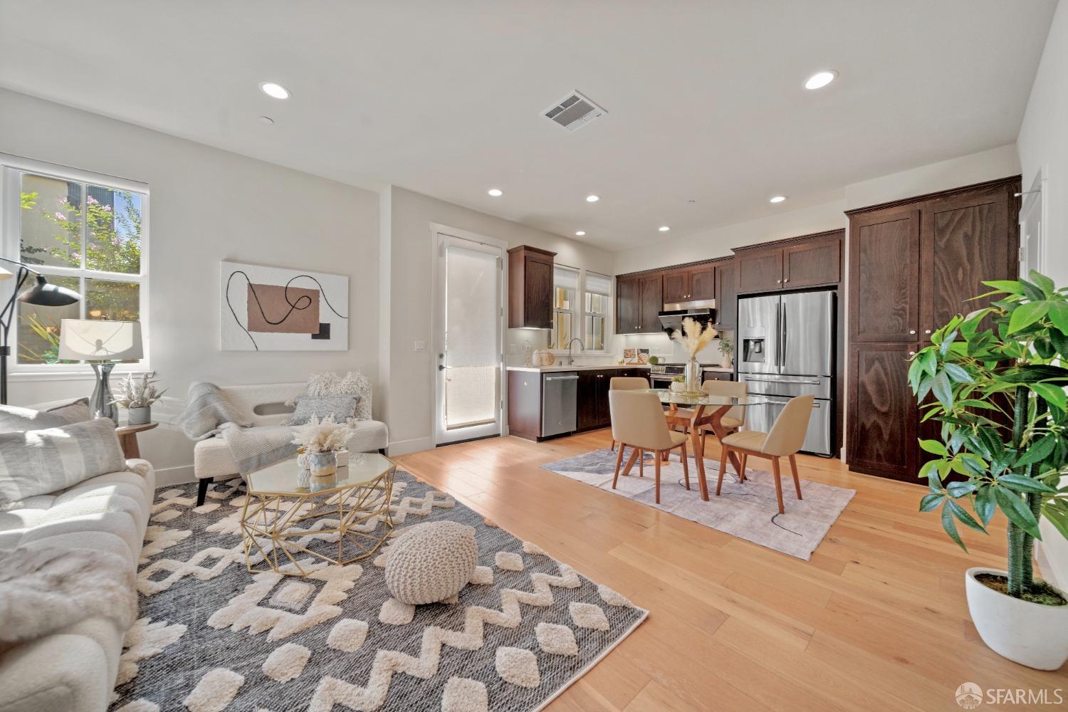 Detail Gallery Image 2 of 65 For 156 Tilton Ave, San Mateo,  CA 94401 - 3 Beds | 2/1 Baths