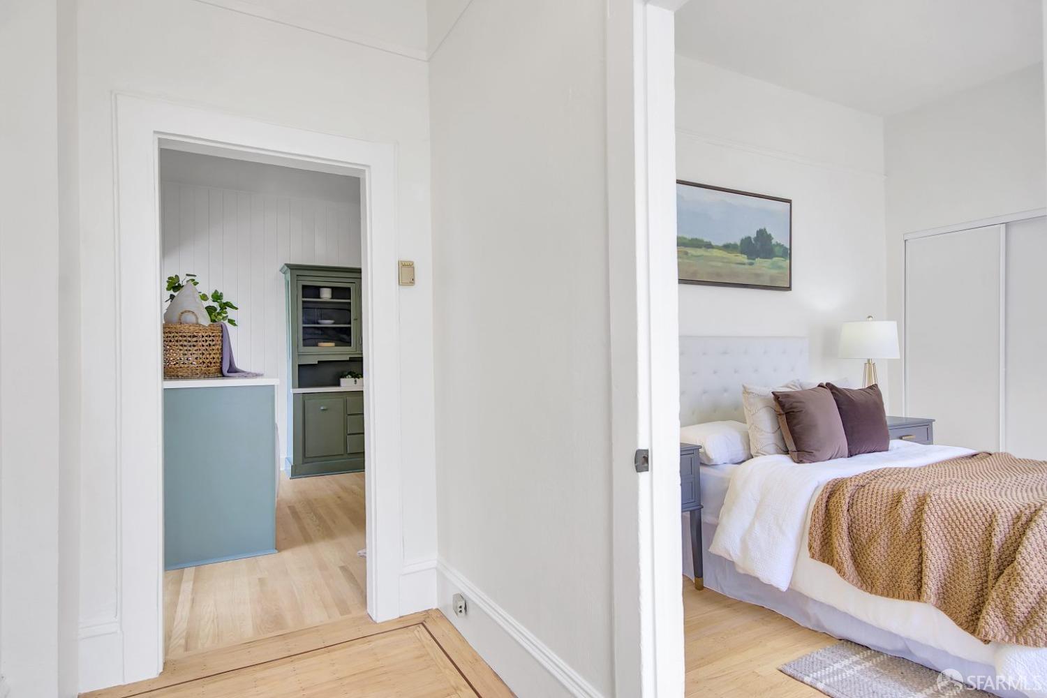 Detail Gallery Image 28 of 41 For 1045 York St #B,  San Francisco,  CA 94110 - 2 Beds | 1/1 Baths