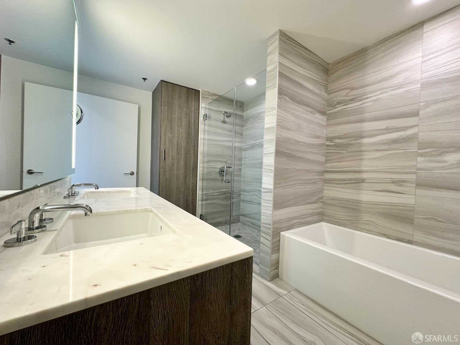 Detail Gallery Image 22 of 48 For 201 Folsom St 26a,  San Francisco,  CA 94105 - 2 Beds | 2 Baths