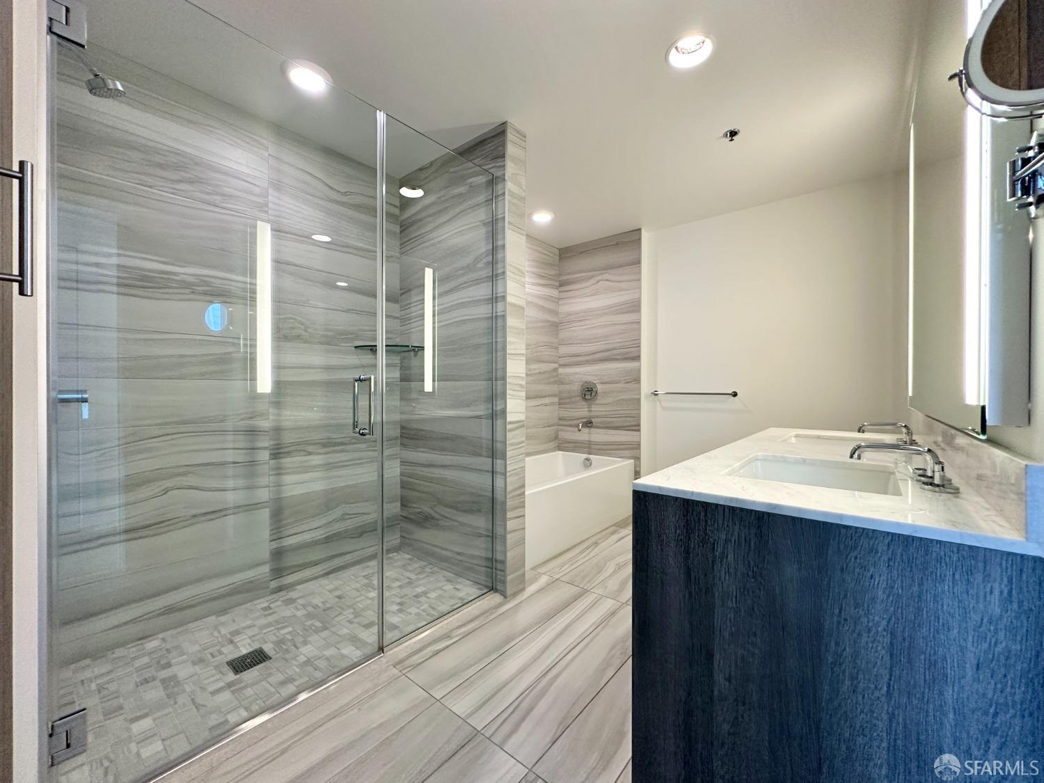 Detail Gallery Image 21 of 48 For 201 Folsom St 26a,  San Francisco,  CA 94105 - 2 Beds | 2 Baths