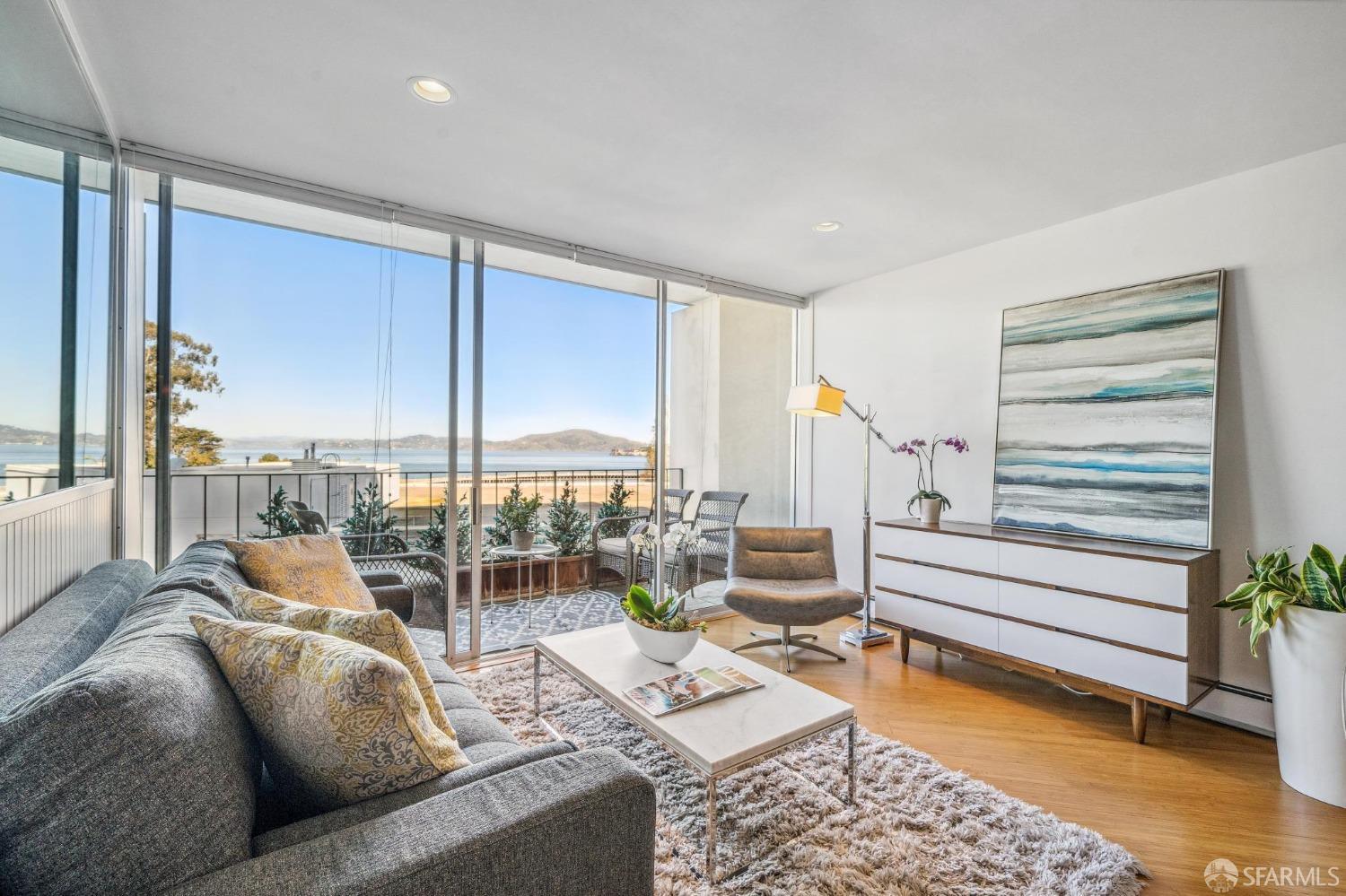 Detail Gallery Image 9 of 45 For 1050 North Point St #303,  San Francisco,  CA 94109 - 1 Beds | 1 Baths