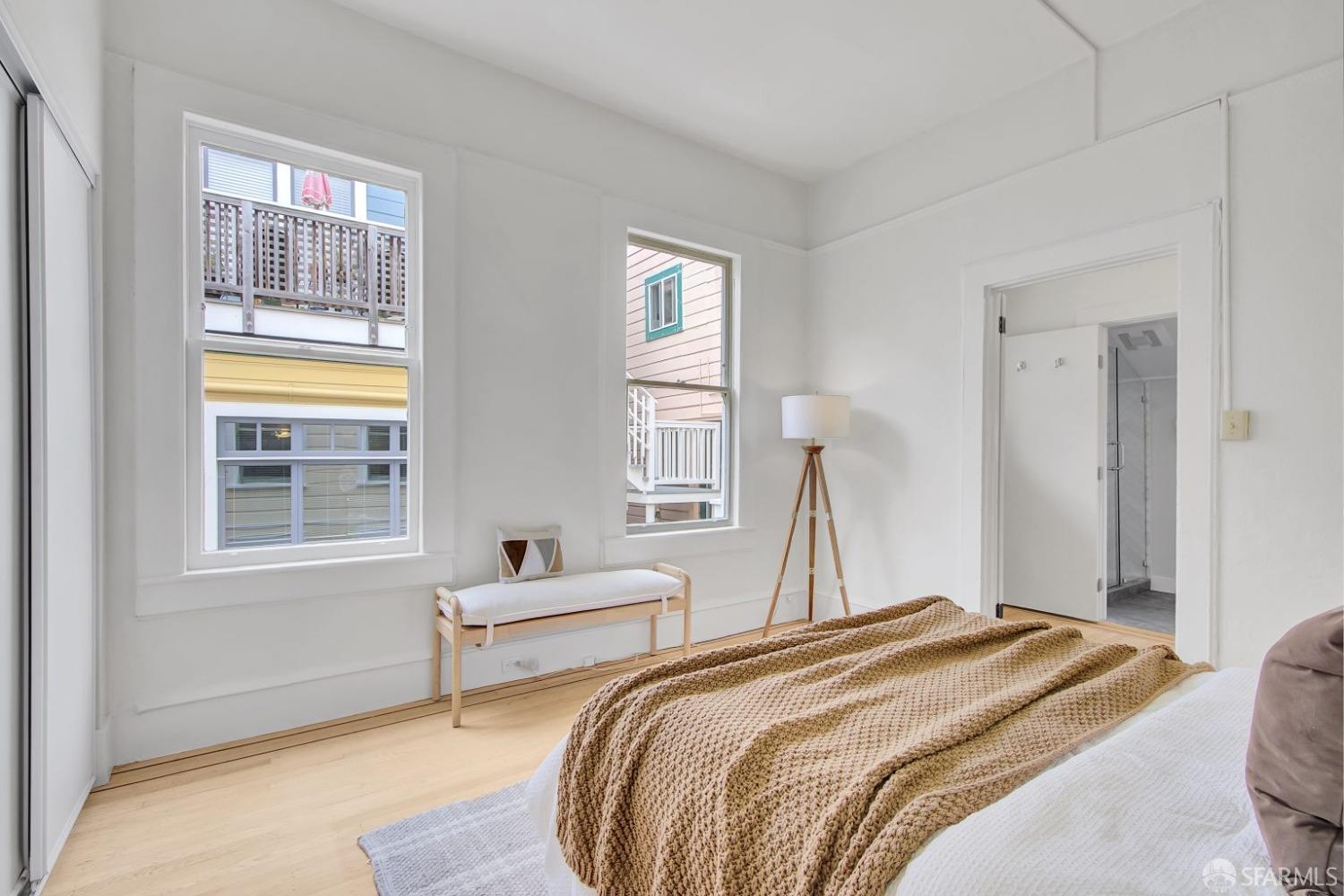 Detail Gallery Image 26 of 41 For 1045 York St #B,  San Francisco,  CA 94110 - 2 Beds | 1/1 Baths