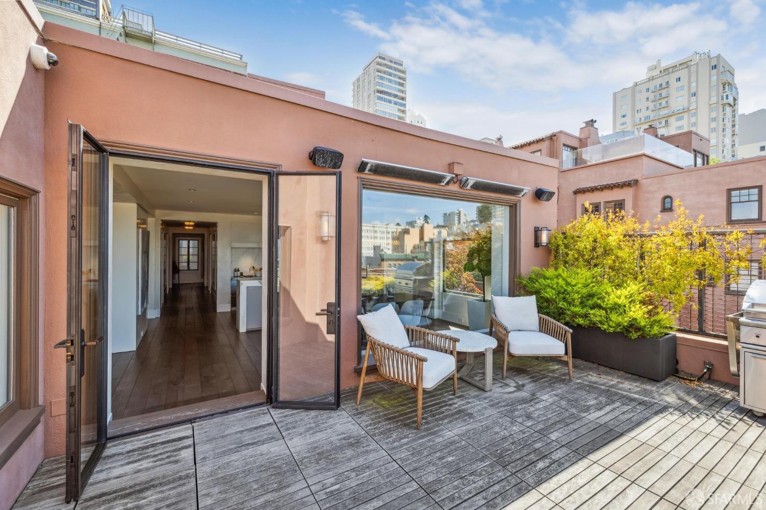 Detail Gallery Image 32 of 52 For 1020 Union St #12,  San Francisco,  CA 94133 - 3 Beds | 3/1 Baths