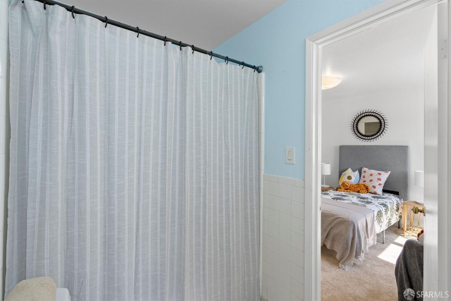 Detail Gallery Image 25 of 35 For 815 Mills Ave, San Bruno,  CA 94066 - 3 Beds | 2/1 Baths