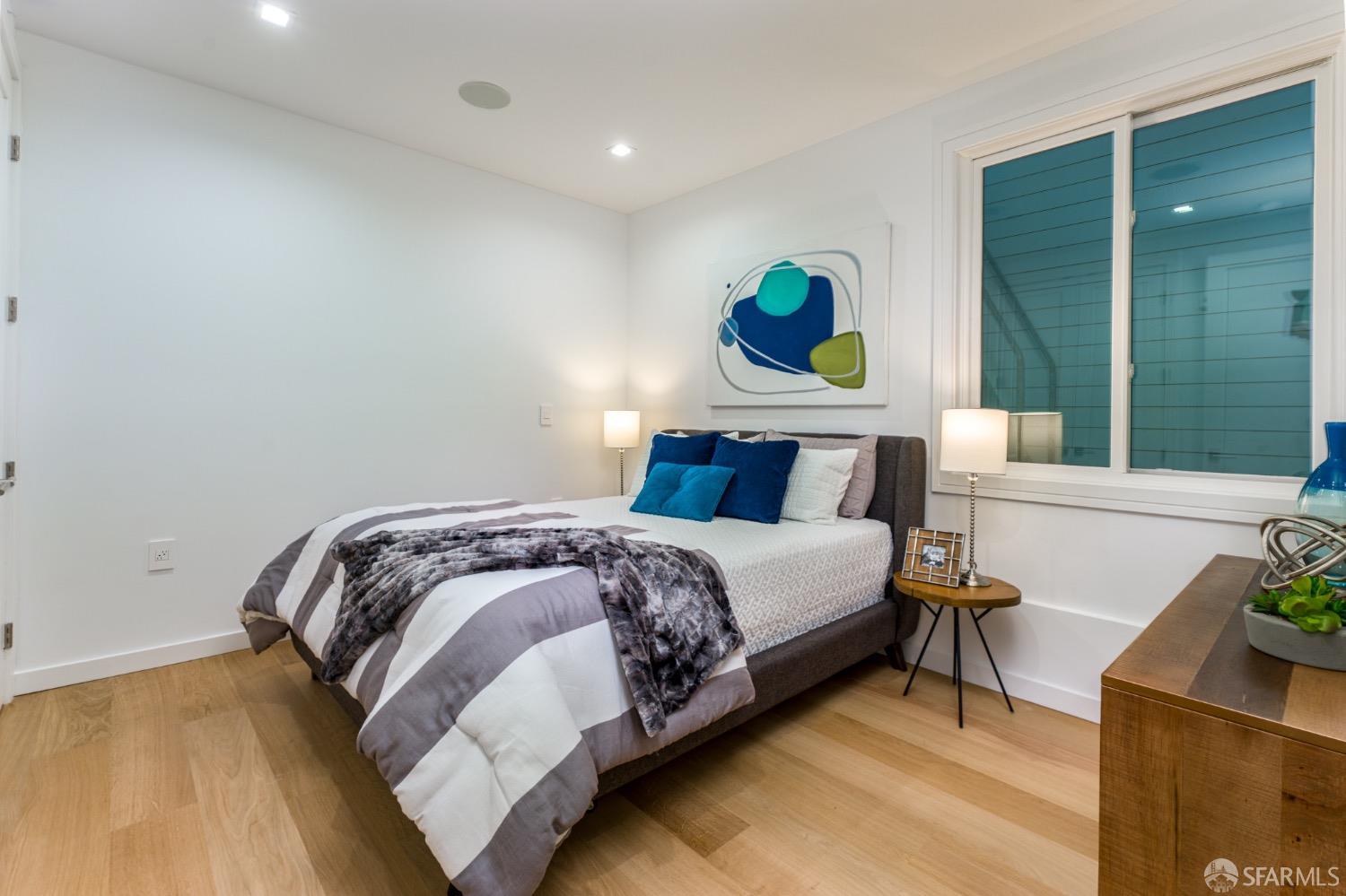 Detail Gallery Image 11 of 17 For 2829 25th St #1,  San Francisco,  CA 94110 - 2 Beds | 1/1 Baths