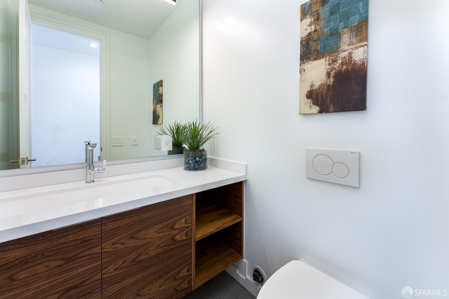 Detail Gallery Image 15 of 17 For 2829 25th St #1,  San Francisco,  CA 94110 - 2 Beds | 1/1 Baths