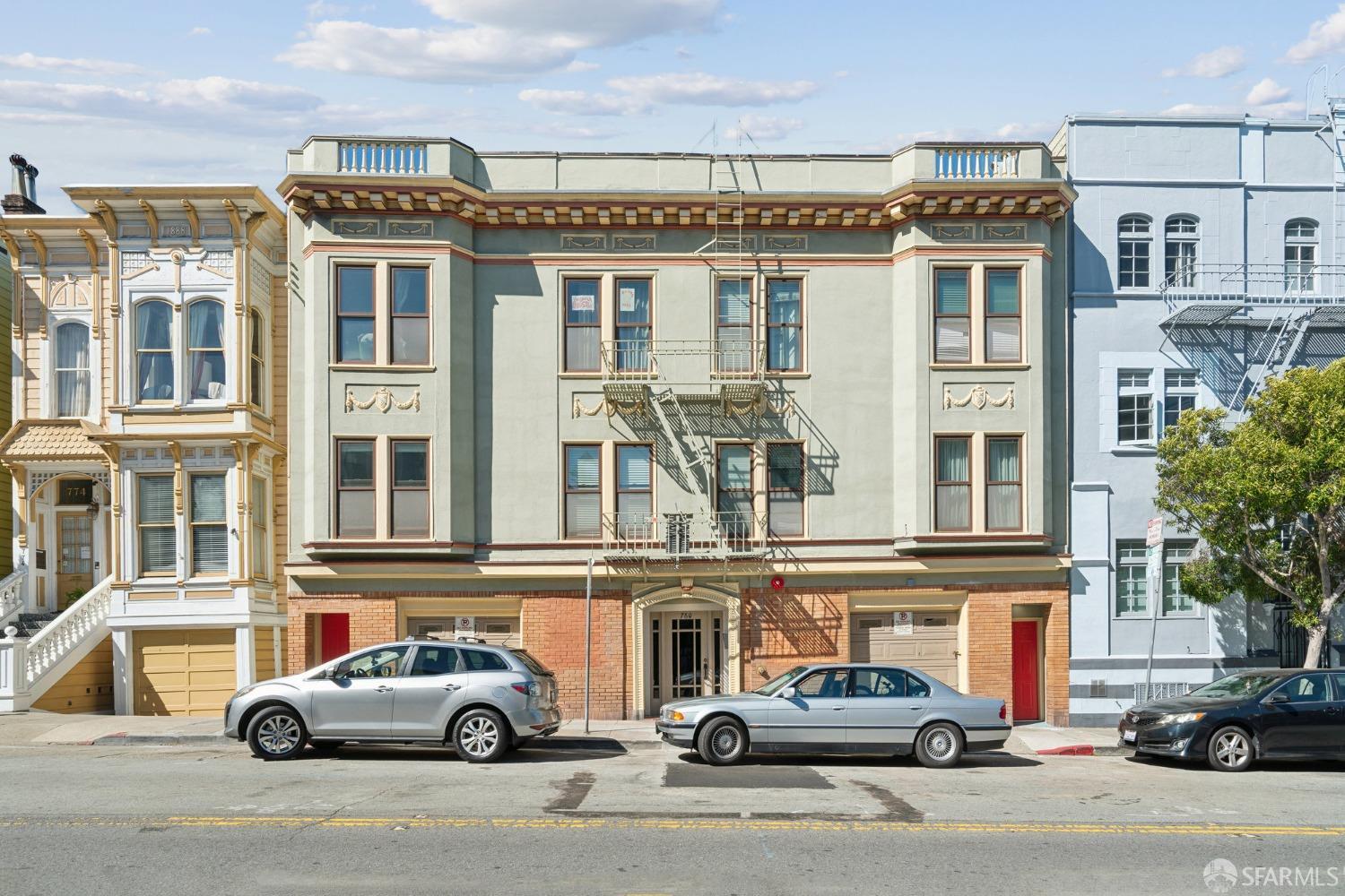 Detail Gallery Image 23 of 24 For 760 14th St #B,  San Francisco,  CA 94114 - 2 Beds | 2 Baths