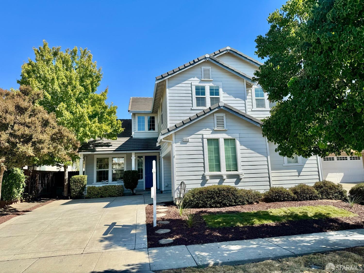 Detail Gallery Image 3 of 64 For 886 Larkspur Ct, Brentwood,  CA 94513 - 5 Beds | 3 Baths