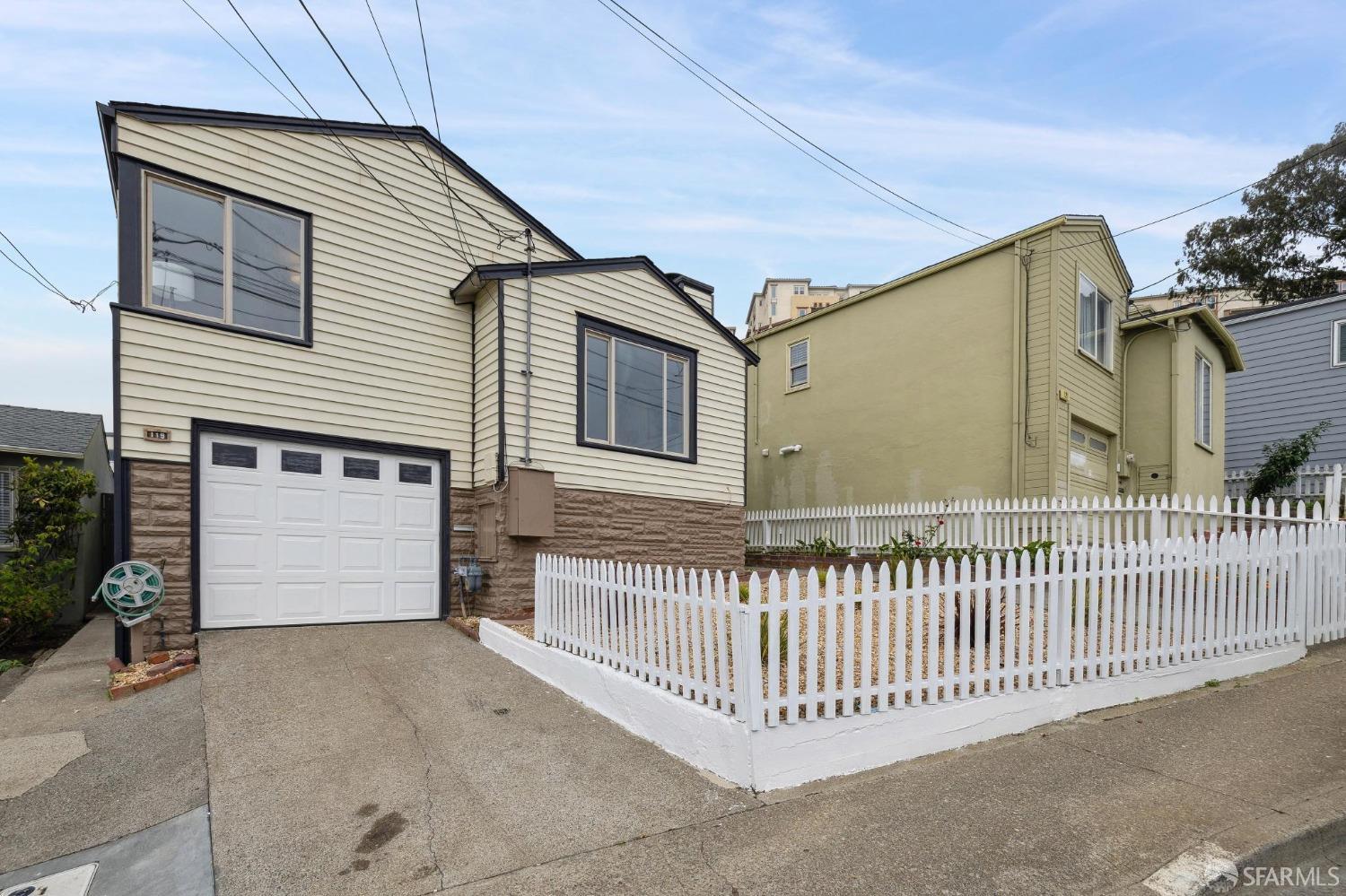 Detail Gallery Image 2 of 53 For 119 E Vista Ave, Daly City,  CA 94014 - 3 Beds | 1 Baths