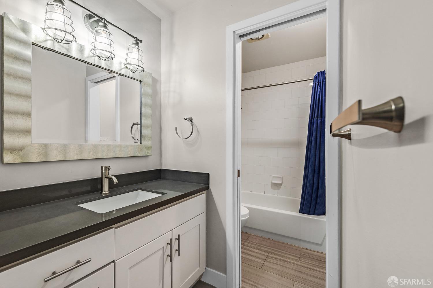 Detail Gallery Image 10 of 15 For 125 Gilbert St #2,  San Francisco,  CA 94103 - 2 Beds | 2/1 Baths