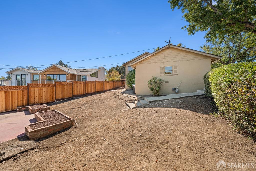 Detail Gallery Image 63 of 67 For 2863 Briarfield Ave, Redwood City,  CA 94061 - 3 Beds | 2 Baths