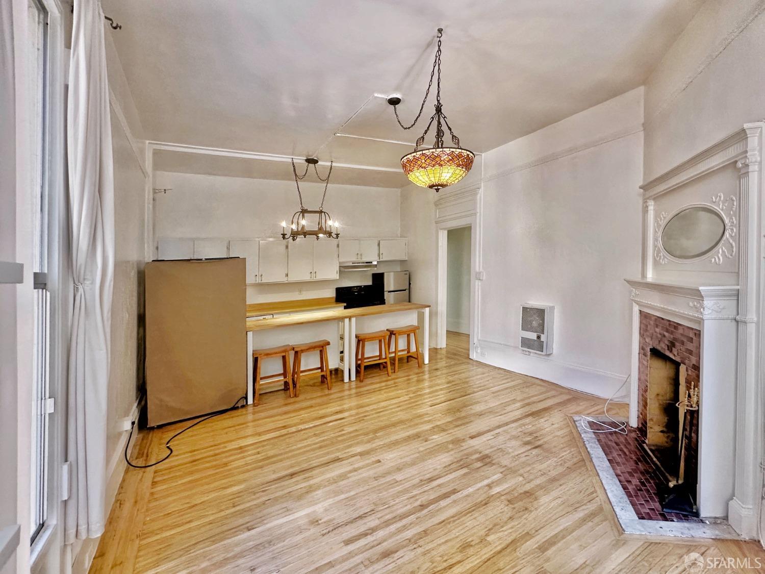 Detail Gallery Image 7 of 17 For 1809 Broadway St #4,  San Francisco,  CA 94109 - 2 Beds | 2 Baths