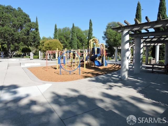 Detail Gallery Image 19 of 21 For 1722 Parkview Green Cir, San Jose,  CA 95131 - 1 Beds | 1 Baths