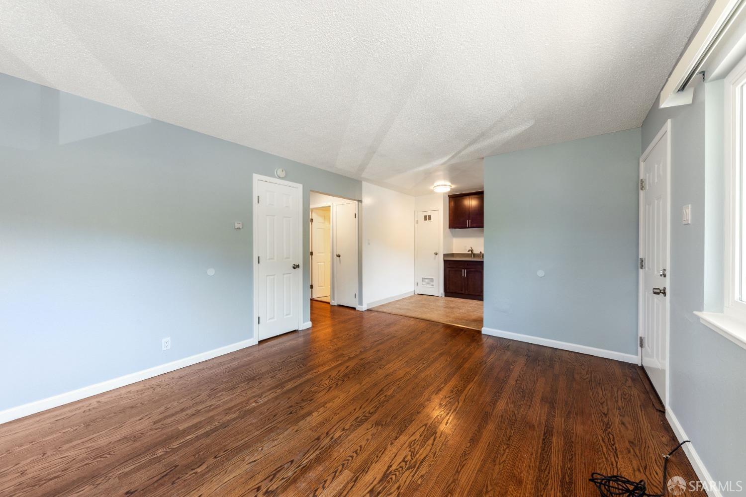 Detail Gallery Image 5 of 18 For 1543 Berrellesa St #1549,  Martinez,  CA 94553 - 2 Beds | 1 Baths