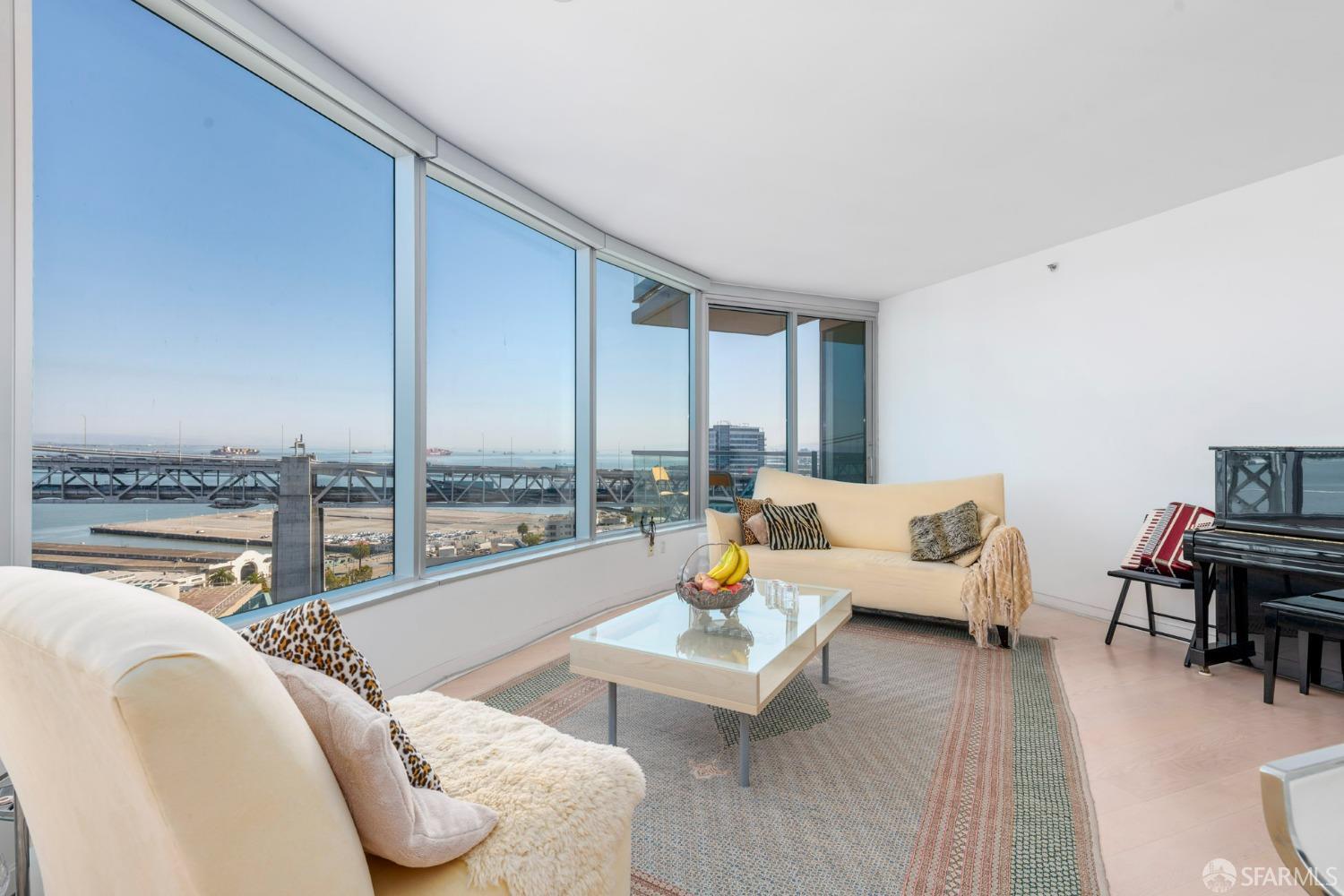 Detail Gallery Image 3 of 38 For 338 Spear St 21d-L,  San Francisco,  CA 94105 - 2 Beds | 2 Baths