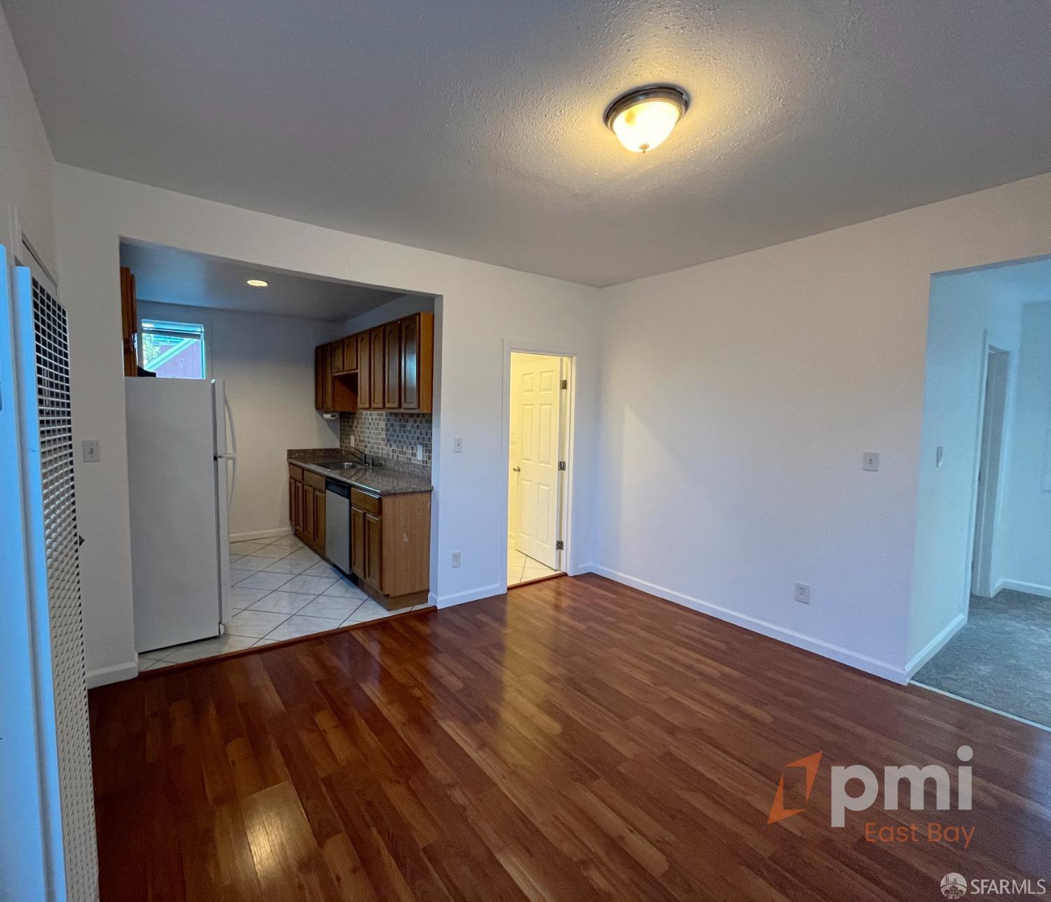 Detail Gallery Image 6 of 9 For 1115 2nd Ave #B,  Crockett,  CA 94525 - 2 Beds | 1 Baths