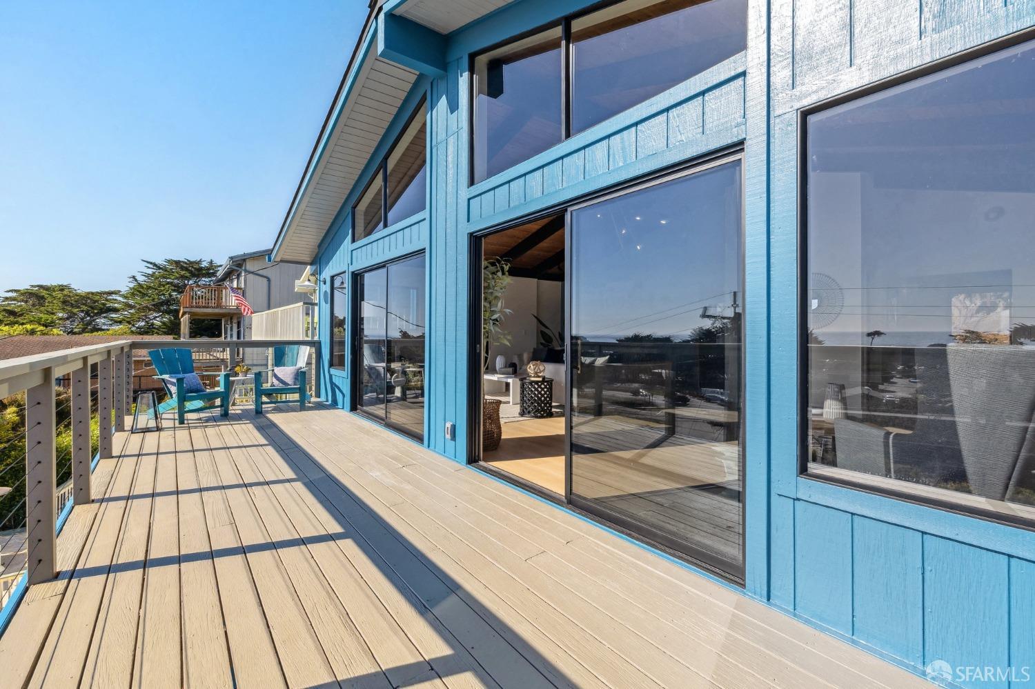 Detail Gallery Image 12 of 72 For 703 Etheldore St, Moss Beach,  CA 94038 - 4 Beds | 2/1 Baths