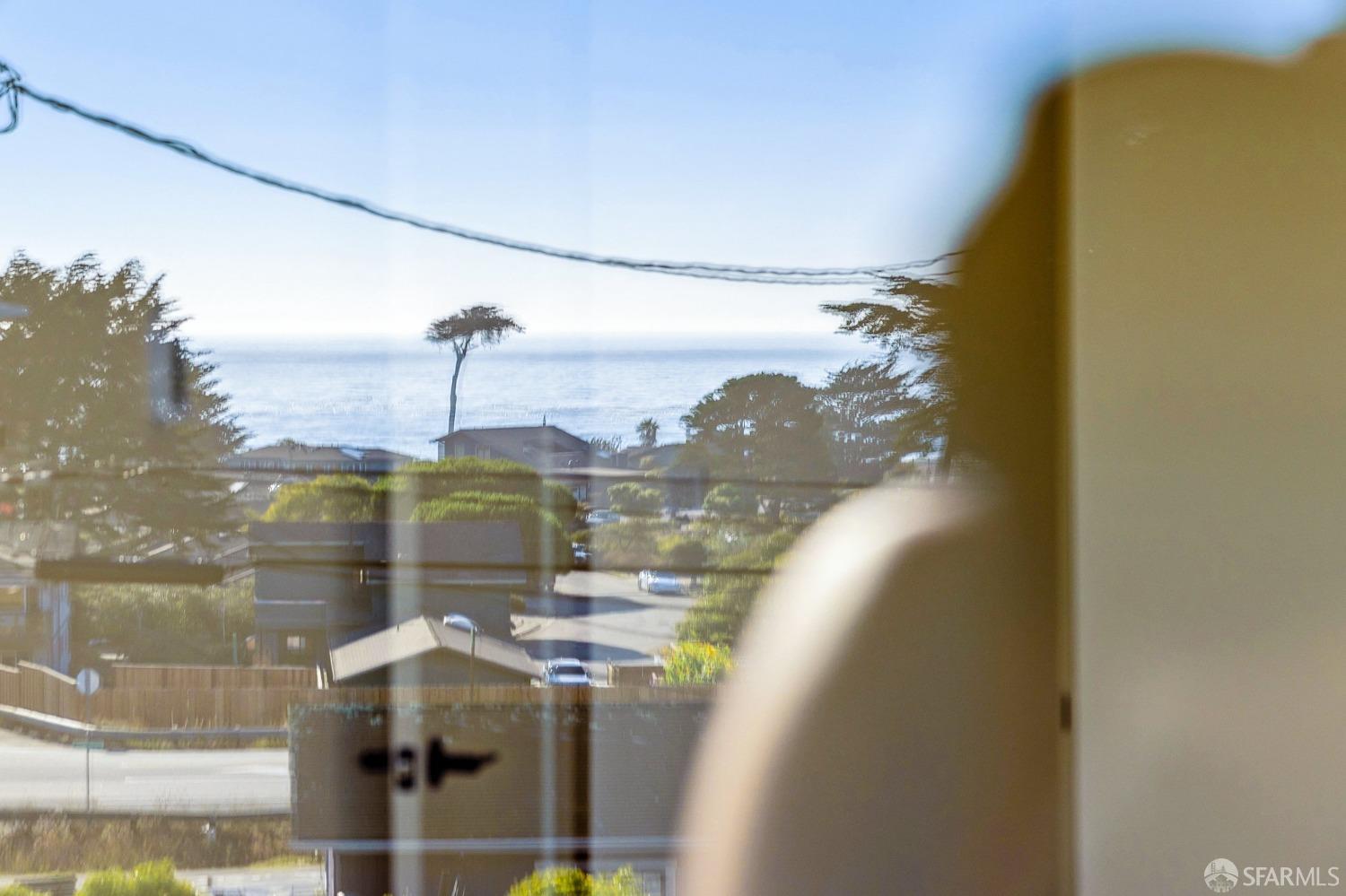 Detail Gallery Image 50 of 72 For 703 Etheldore St, Moss Beach,  CA 94038 - 4 Beds | 2/1 Baths