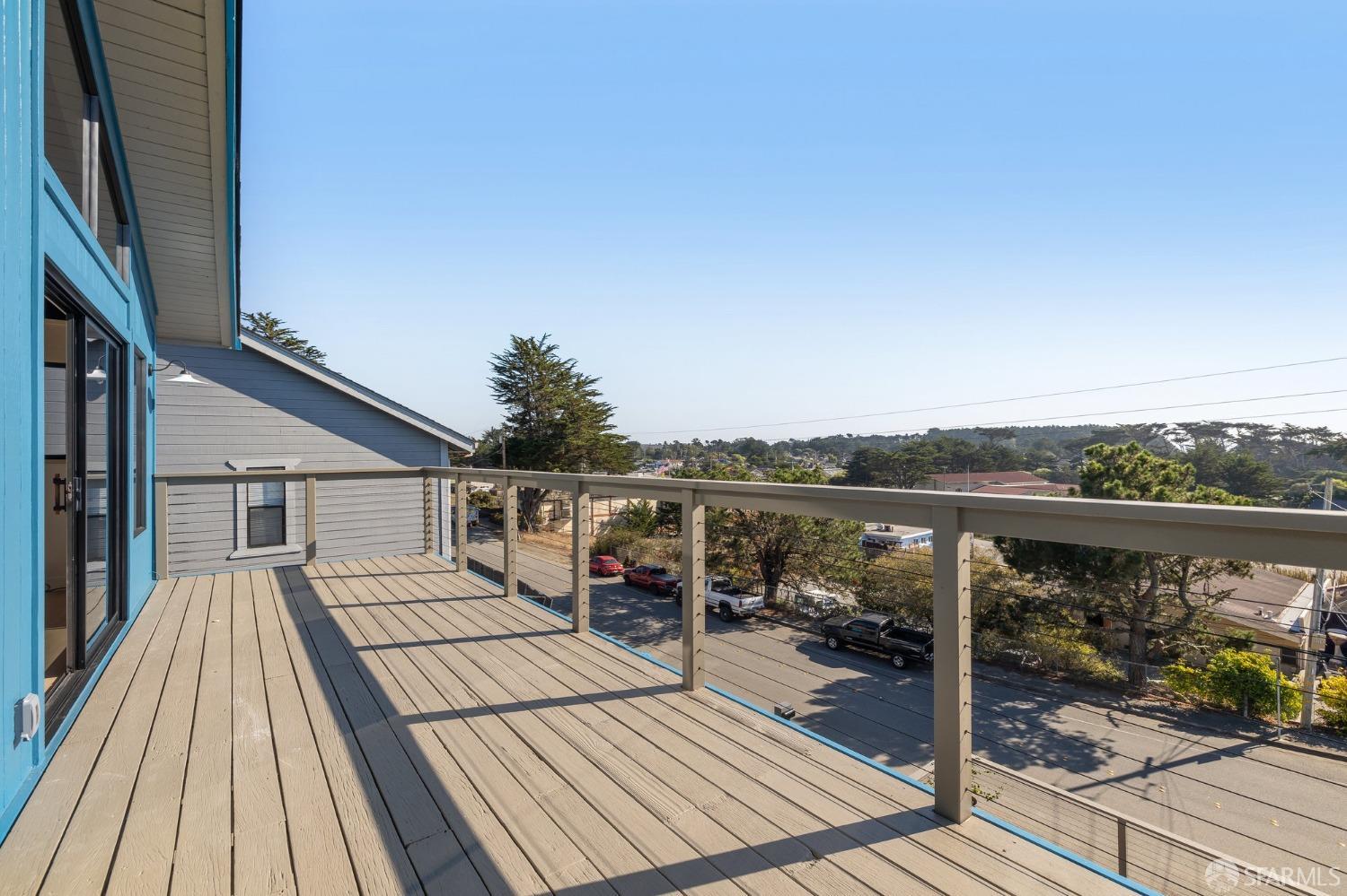 Detail Gallery Image 14 of 72 For 703 Etheldore St, Moss Beach,  CA 94038 - 4 Beds | 2/1 Baths