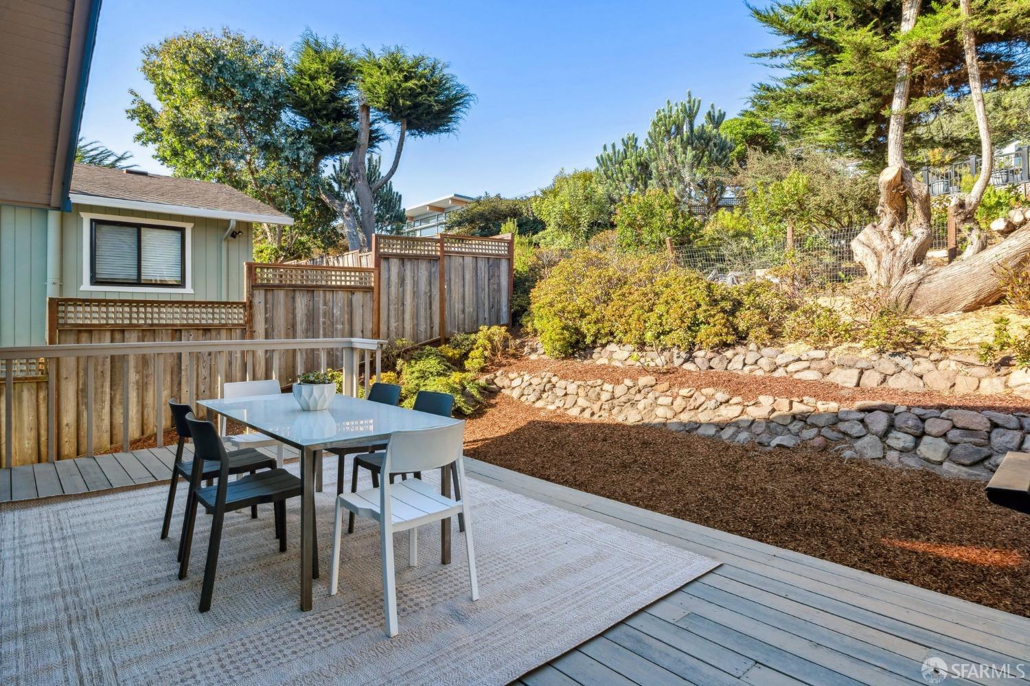 Detail Gallery Image 31 of 72 For 703 Etheldore St, Moss Beach,  CA 94038 - 4 Beds | 2/1 Baths