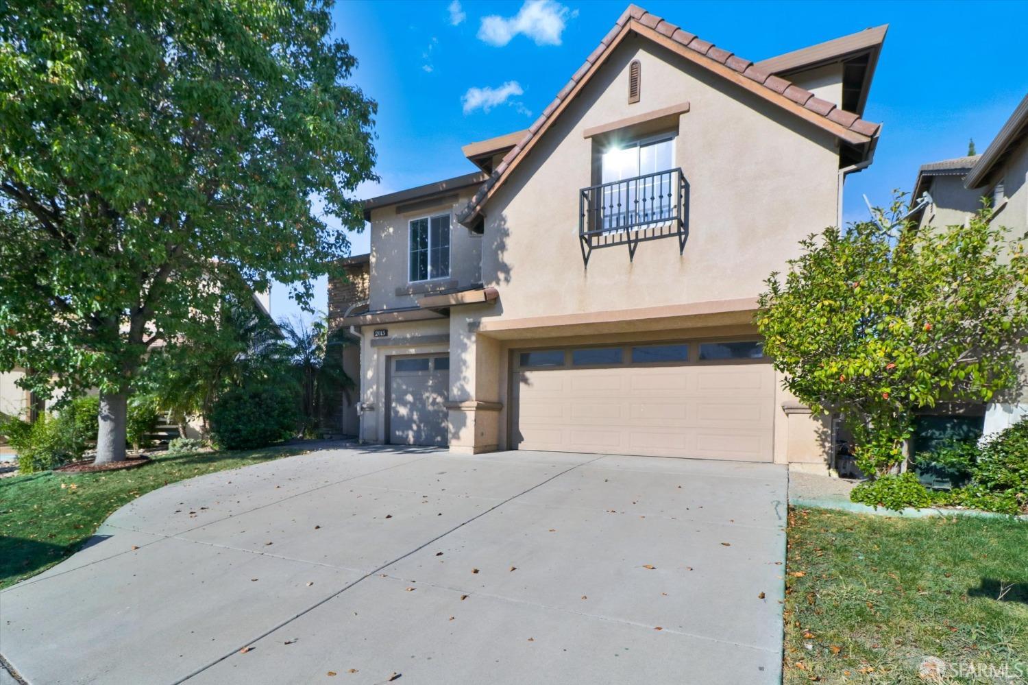 Detail Gallery Image 3 of 44 For 2015 Redbud Way, Antioch,  CA 94509 - 4 Beds | 3 Baths