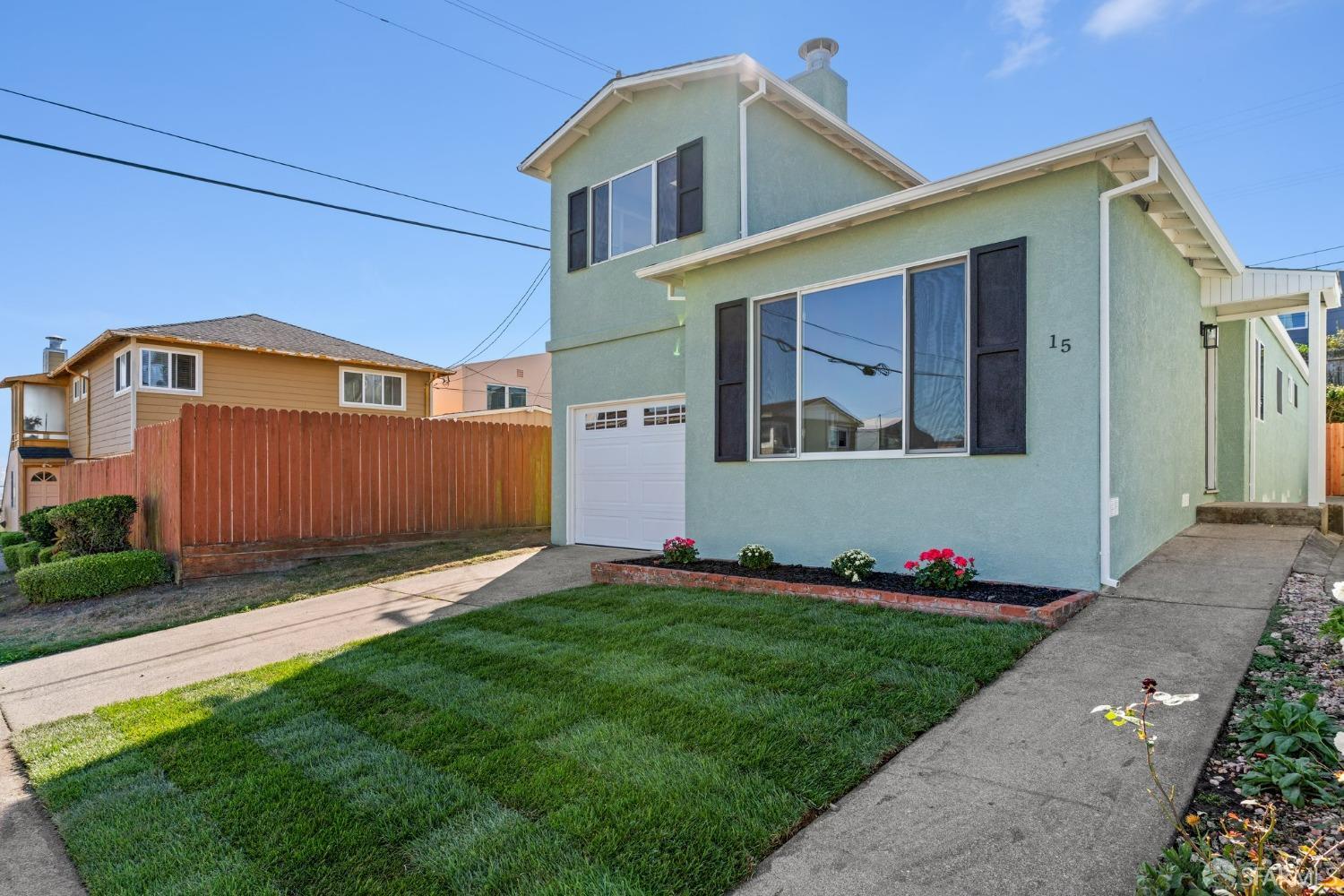 Detail Gallery Image 2 of 34 For 15 Shelbourne Ave, Daly City,  CA 94015 - 4 Beds | 2 Baths