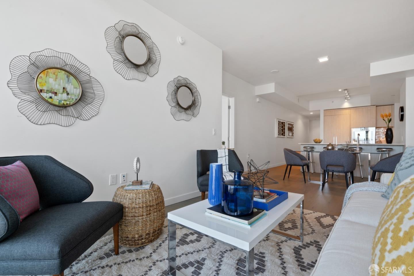 Detail Gallery Image 2 of 18 For 1000 3rd St #302,  San Francisco,  CA 94158 - 2 Beds | 2 Baths