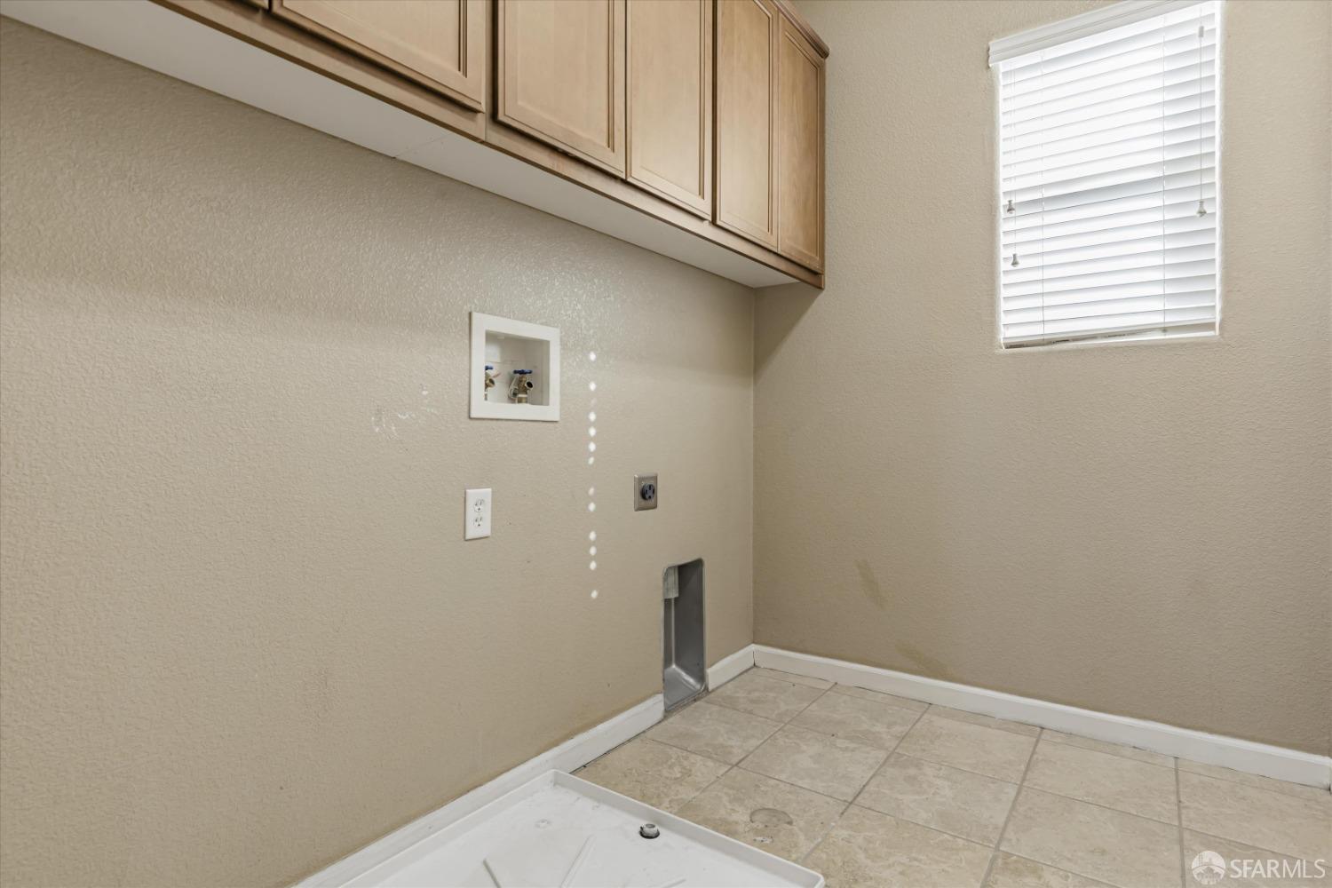 Detail Gallery Image 30 of 47 For 4615 Le Conte Cir, Antioch,  CA 94531 - 4 Beds | 3/1 Baths