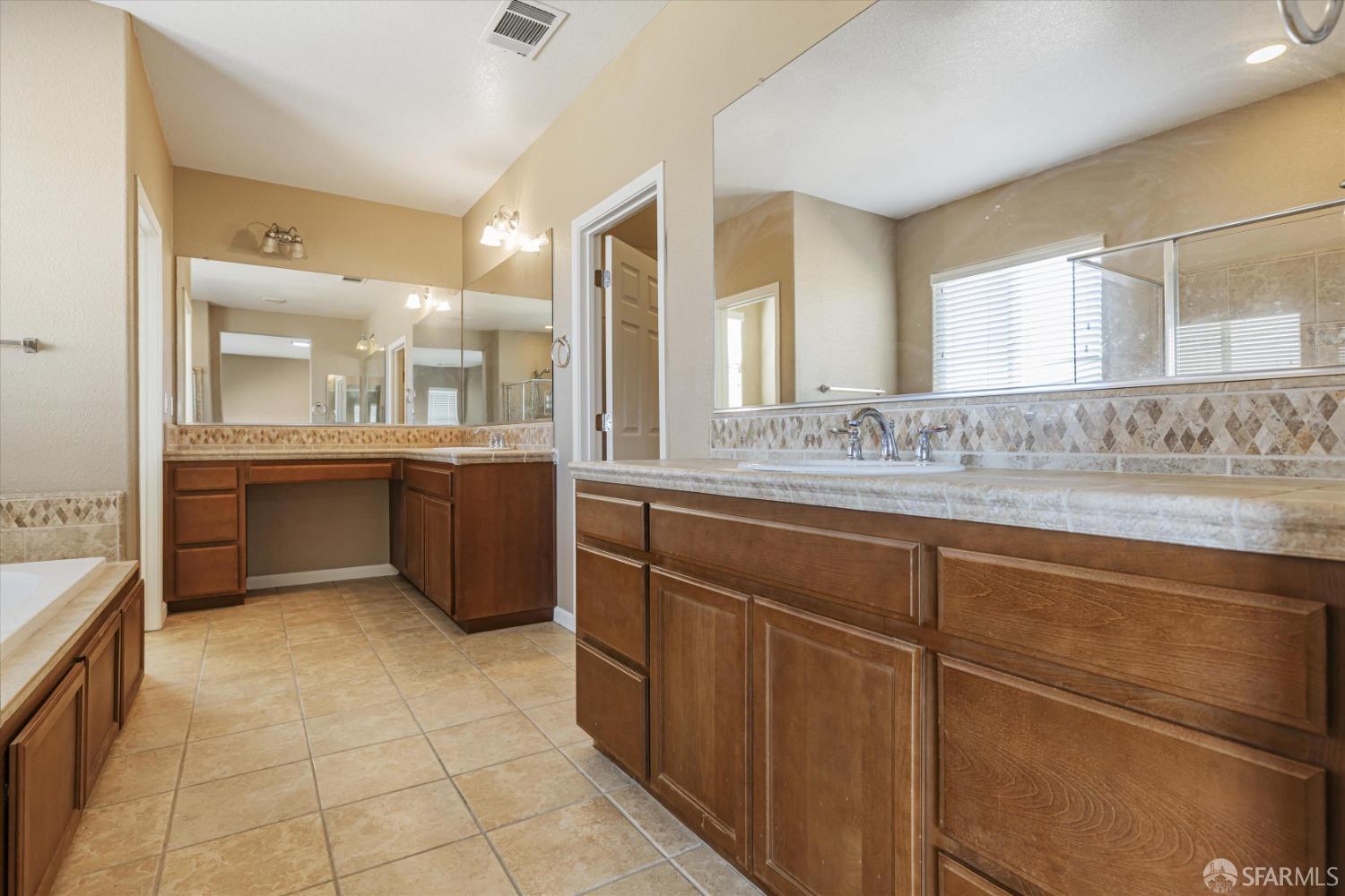 Detail Gallery Image 25 of 47 For 4615 Le Conte Cir, Antioch,  CA 94531 - 4 Beds | 3/1 Baths