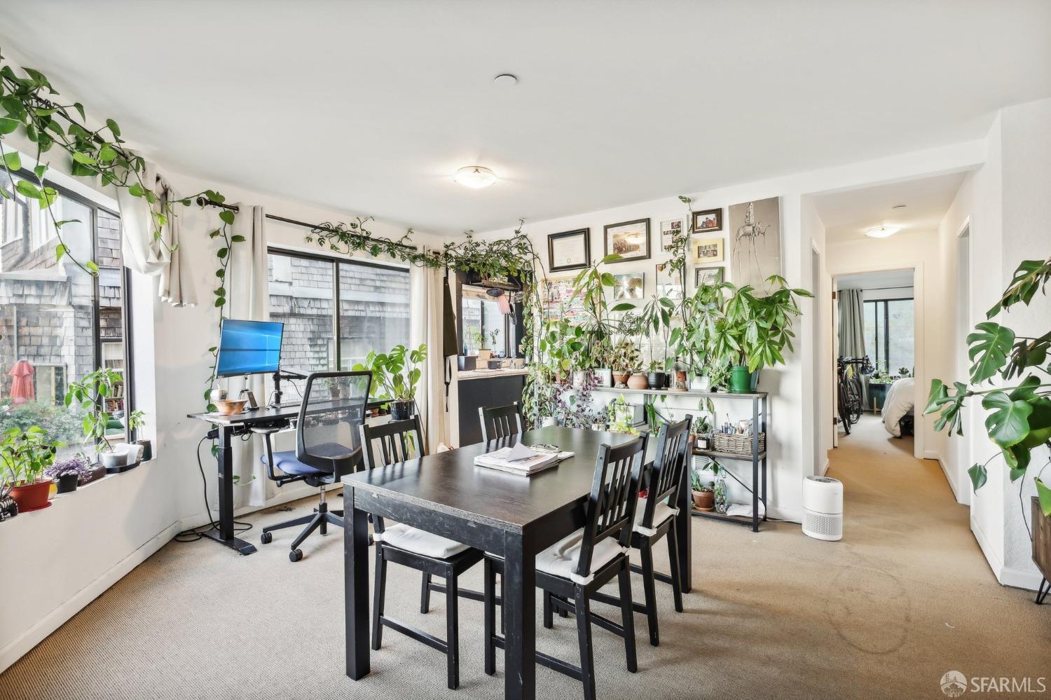 Photo #3: 424067139 Listing 