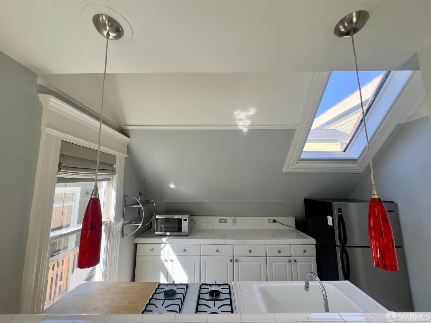 Detail Gallery Image 9 of 25 For 360 Lily St #10,  San Francisco,  CA 94102 - 1 Beds | 1 Baths