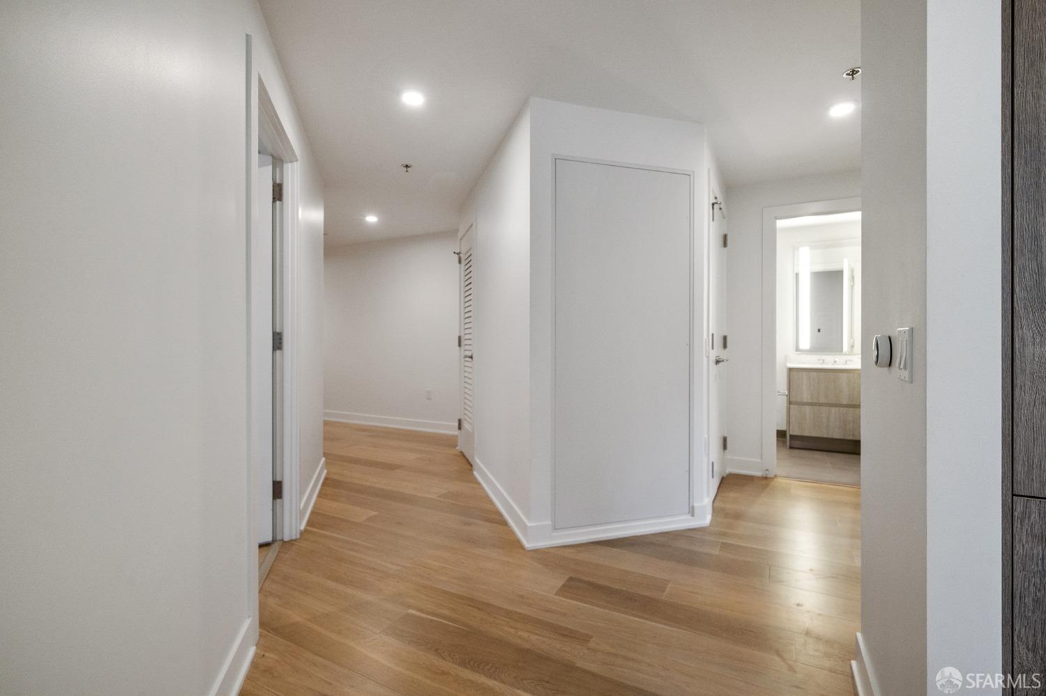 Detail Gallery Image 15 of 43 For 201 Folsom St 7a,  San Francisco,  CA 94105 - 2 Beds | 2 Baths