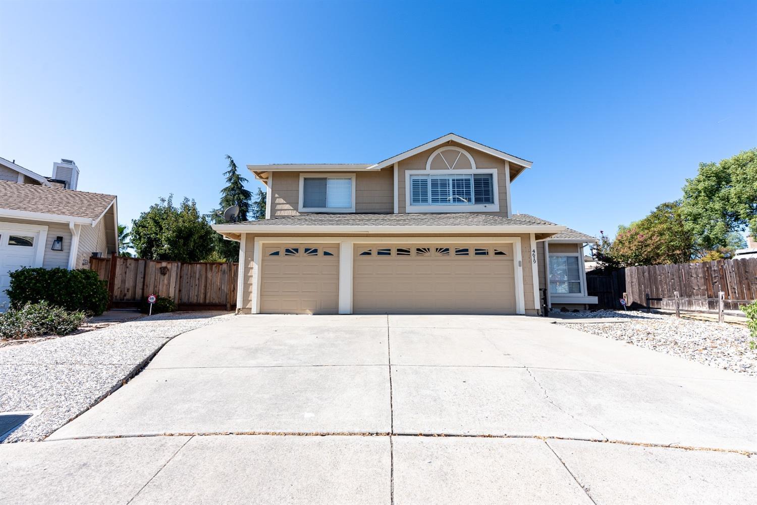 Detail Gallery Image 2 of 55 For 4619 Silvercrest Ct, Antioch,  CA 94531 - 5 Beds | 3 Baths