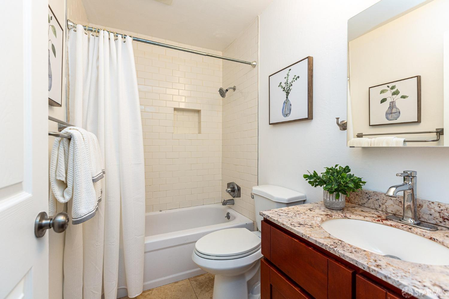 Detail Gallery Image 13 of 26 For 150 Pearl St #222,  Oakland,  CA 94611 - 1 Beds | 1 Baths