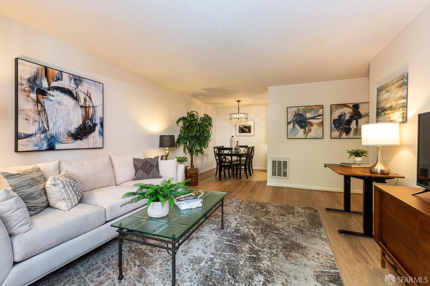 Detail Gallery Image 1 of 26 For 150 Pearl St #222,  Oakland,  CA 94611 - 1 Beds | 1 Baths