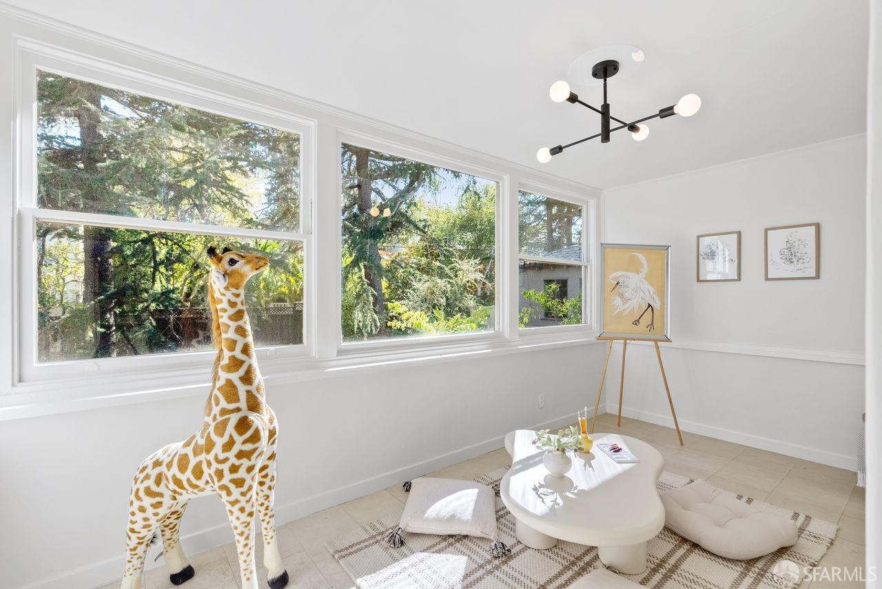 Detail Gallery Image 33 of 54 For 439 Fairfax Ave, San Mateo,  CA 94402 - 4 Beds | 3/2 Baths