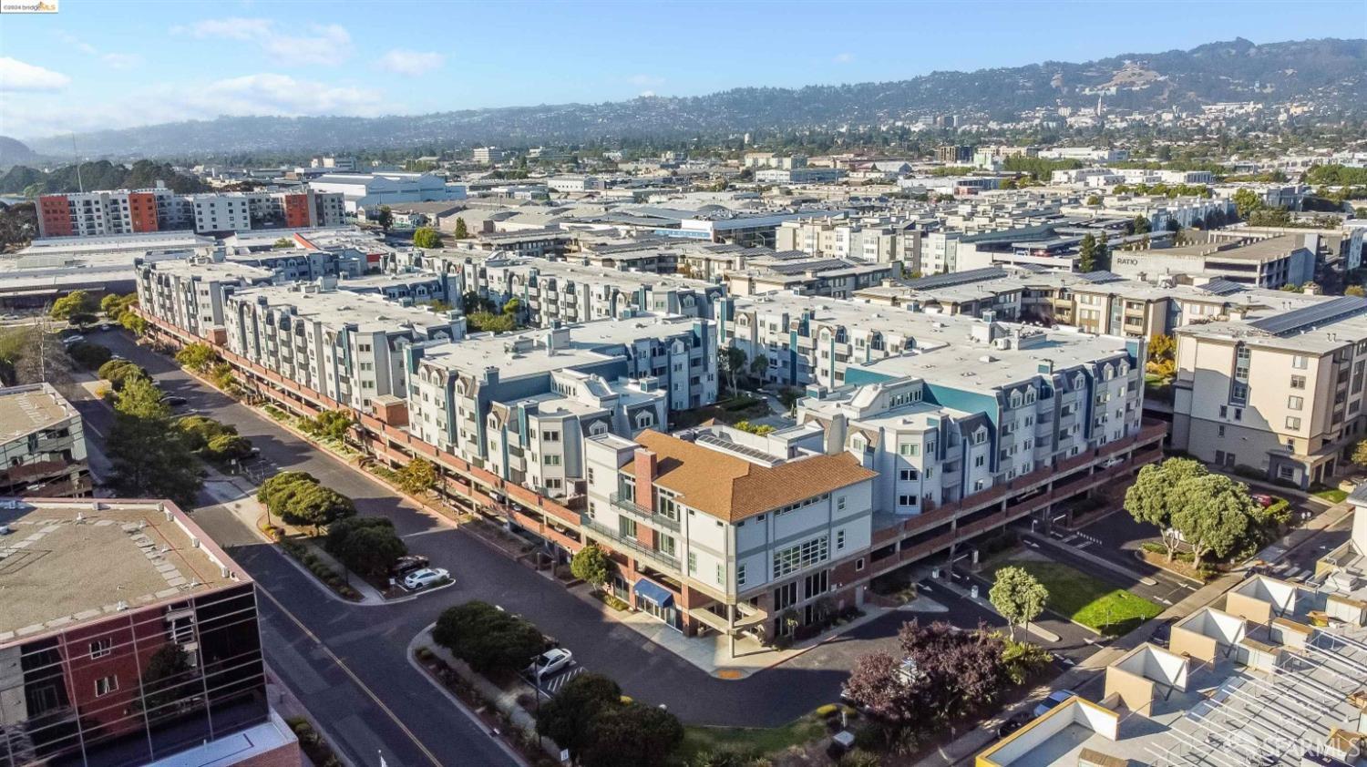 Detail Gallery Image 26 of 27 For 6400 Christies Ave #3309,  Emeryville,  CA 94608 - 1 Beds | 1 Baths