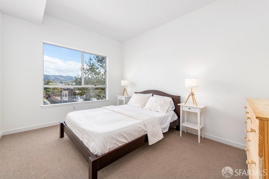 Detail Gallery Image 9 of 25 For 6465 San Pablo Ave #3-3,  Oakland,  CA 94608 - 2 Beds | 2 Baths