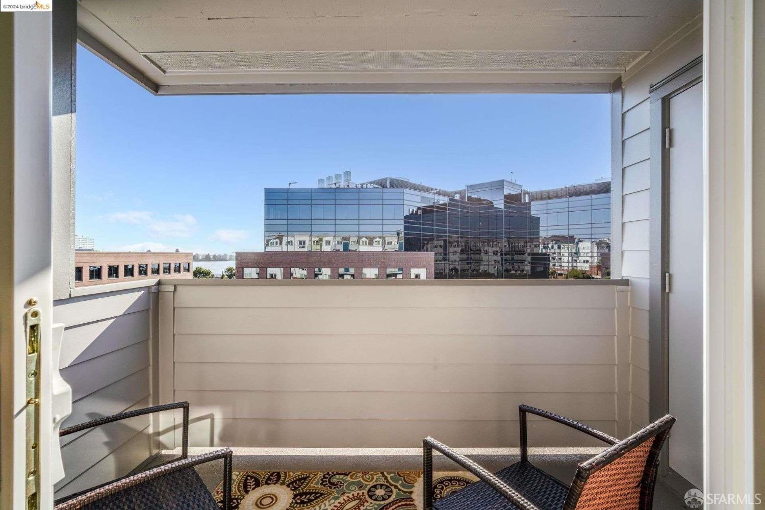 Detail Gallery Image 5 of 27 For 6400 Christies Ave #3309,  Emeryville,  CA 94608 - 1 Beds | 1 Baths