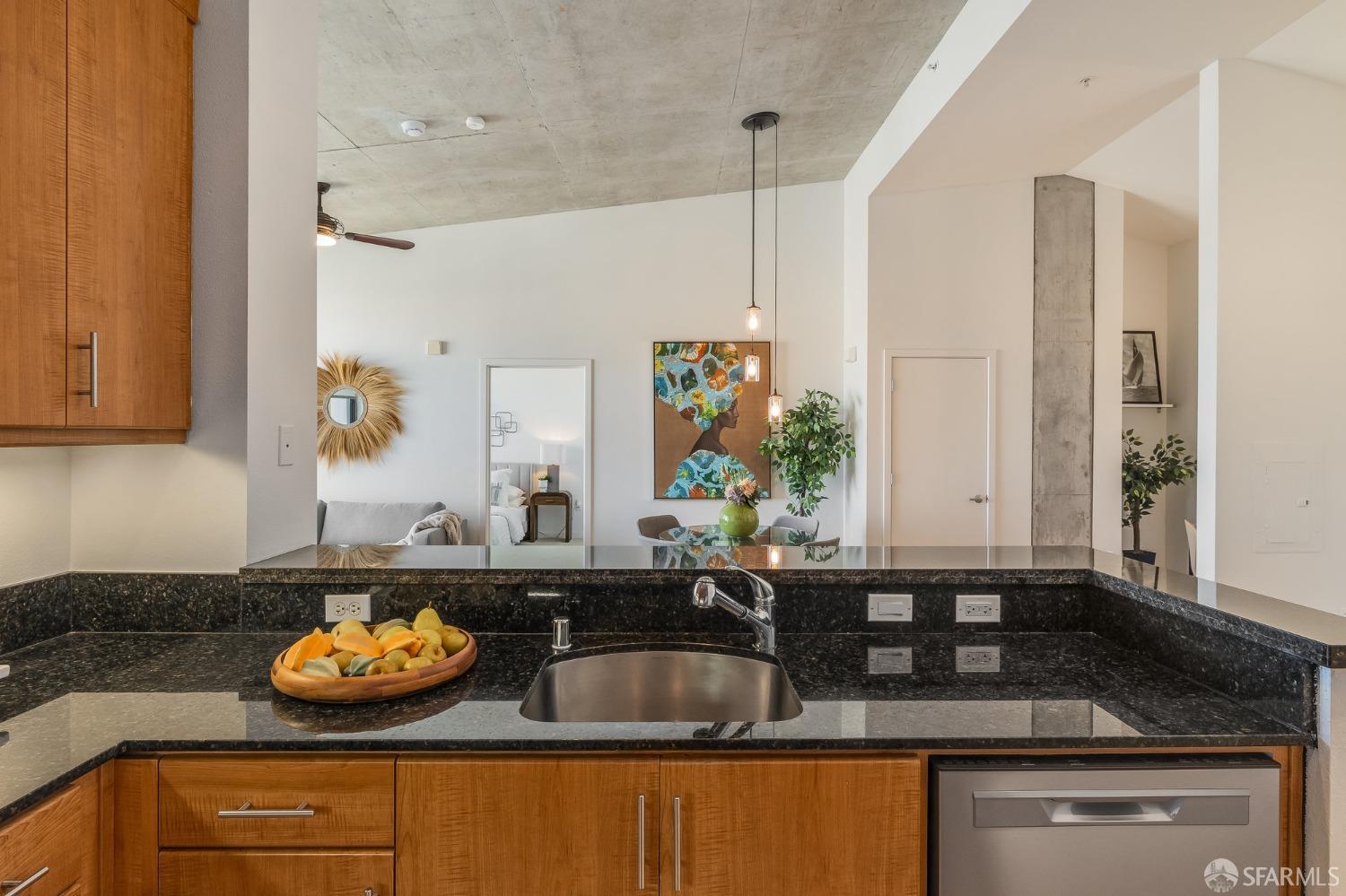 Detail Gallery Image 11 of 67 For 288 3rd St #603,  Oakland,  CA 94607 - 2 Beds | 2 Baths