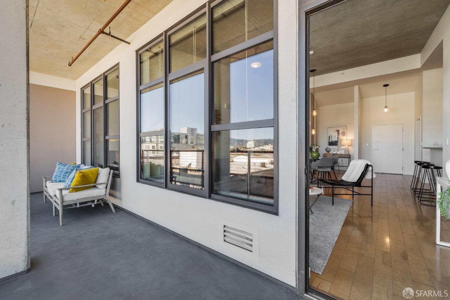 Detail Gallery Image 2 of 67 For 288 3rd St #603,  Oakland,  CA 94607 - 2 Beds | 2 Baths