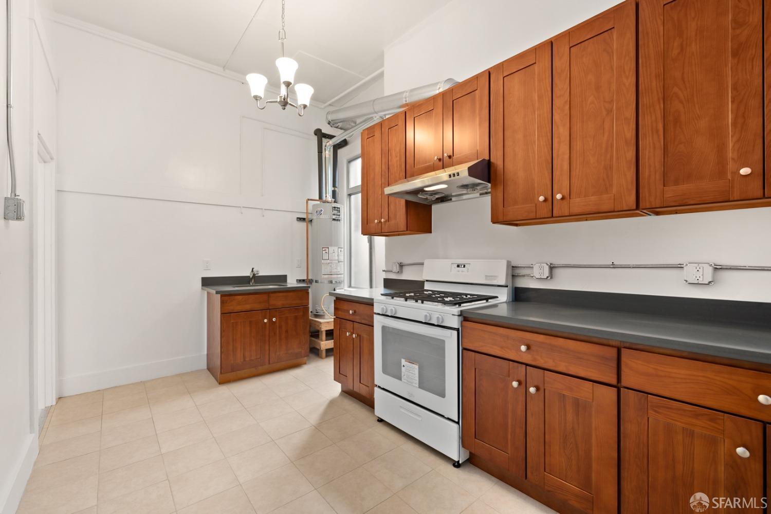 Detail Gallery Image 1 of 24 For 874 Sacramento St #42,  San Francisco,  CA 94108 - 4 Beds | 1 Baths