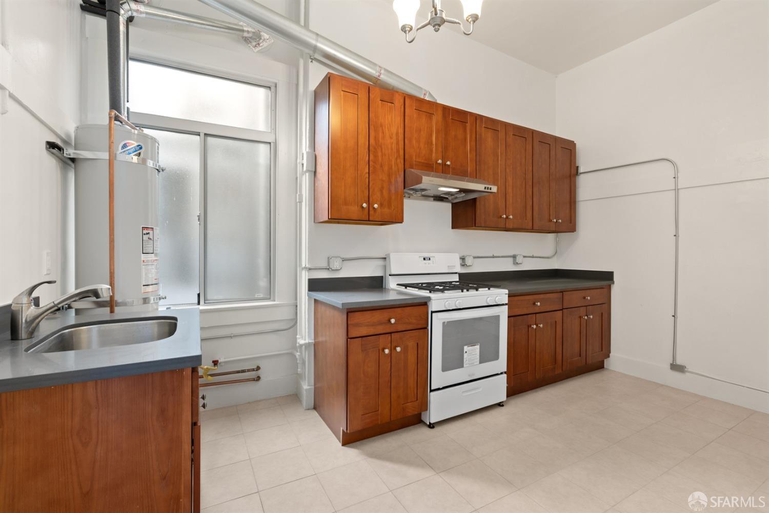 Detail Gallery Image 2 of 24 For 874 Sacramento St #42,  San Francisco,  CA 94108 - 4 Beds | 1 Baths