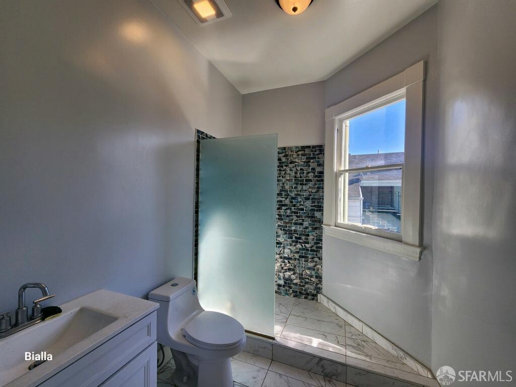 Detail Gallery Image 16 of 37 For 1650 Haight St, San Francisco,  CA 94117 - – Beds | – Baths