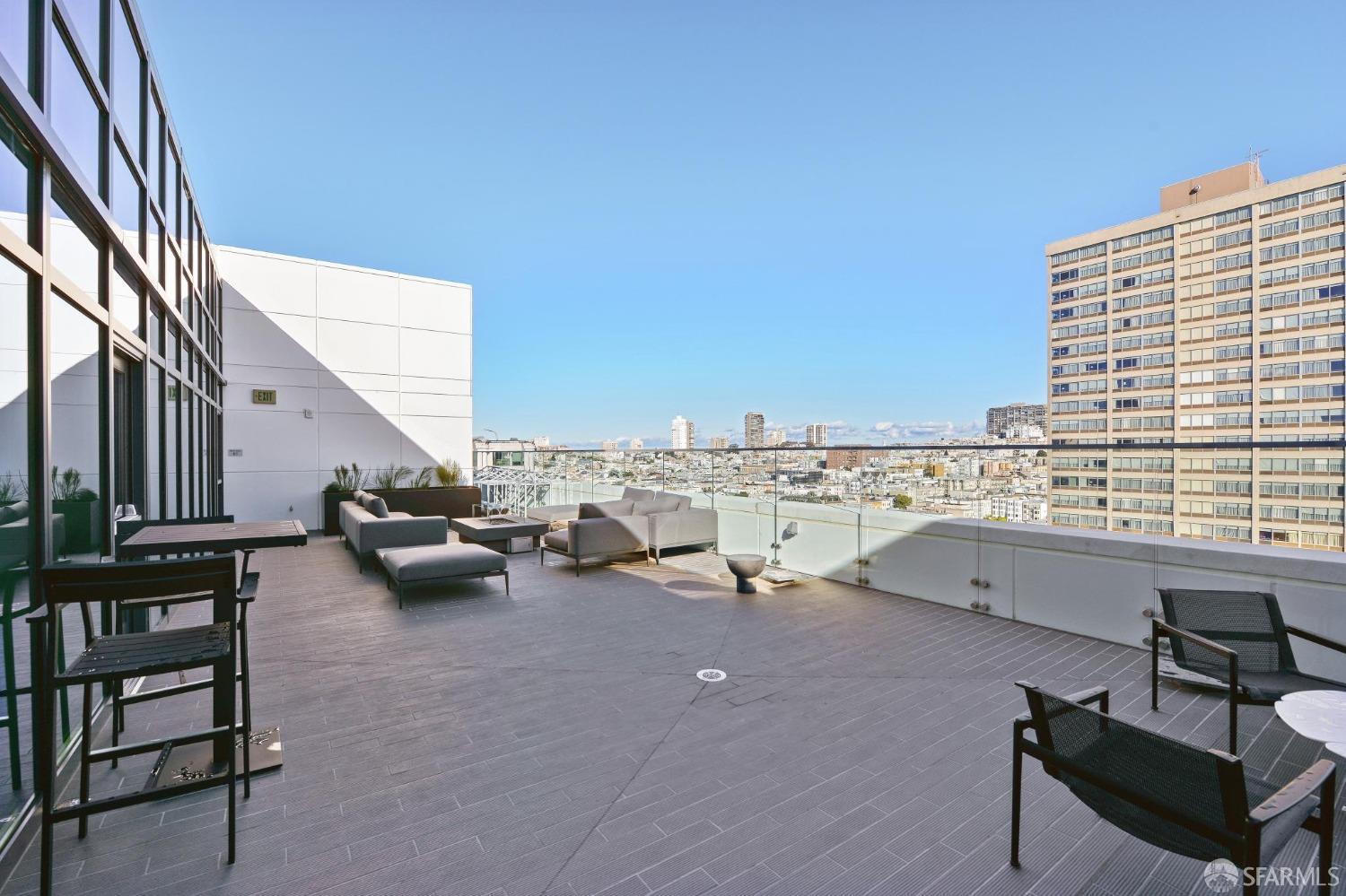 Detail Gallery Image 11 of 17 For 1688 Pine St #101,  San Francisco,  CA 94109 - 2 Beds | 2 Baths